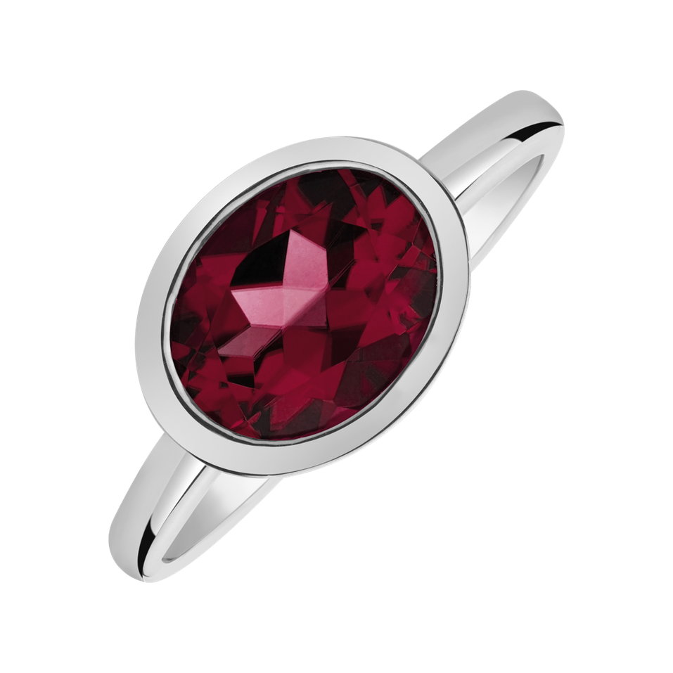 Ring with Rhodolite Bonbon