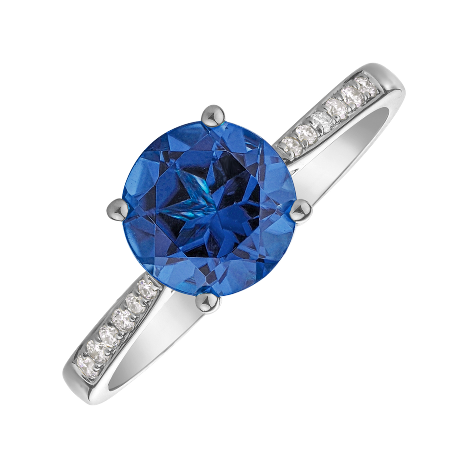 Diamond ring with Tanzanite Bonbon