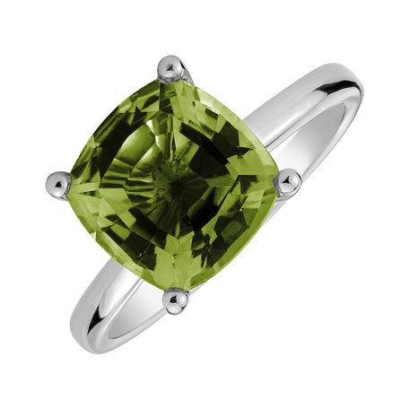 Ring with Peridot Bonbon