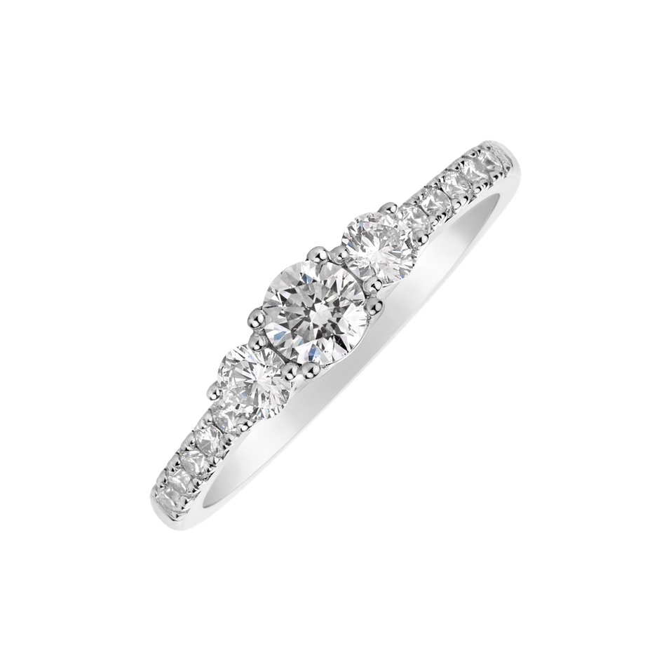 Diamond ring Médard