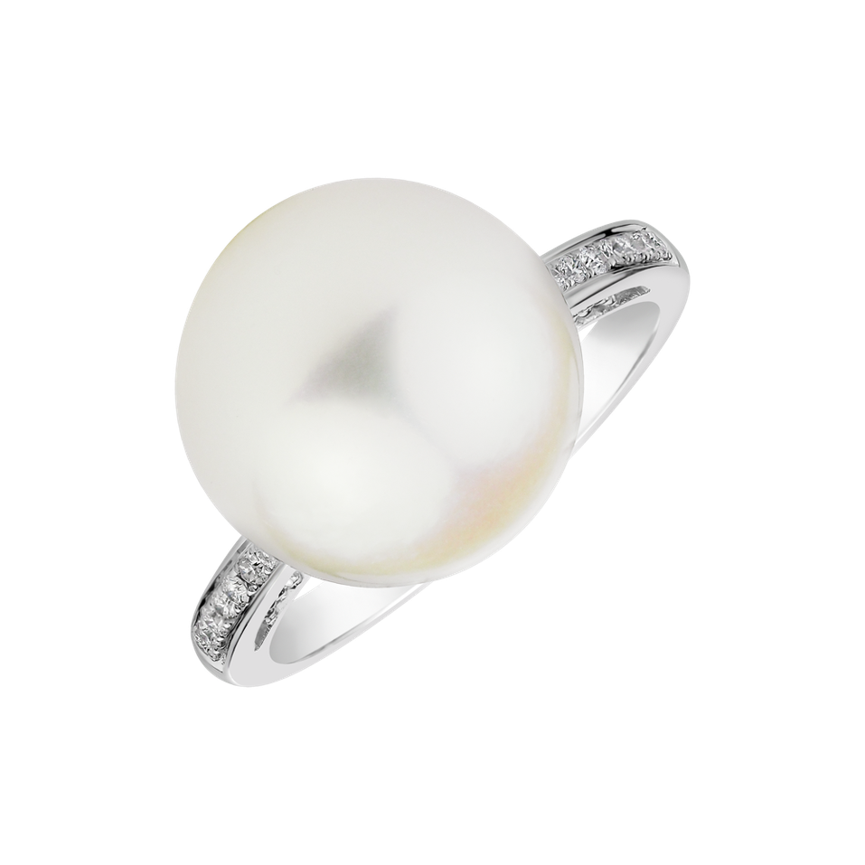 Diamond ring with Pearl Magical Shoreline