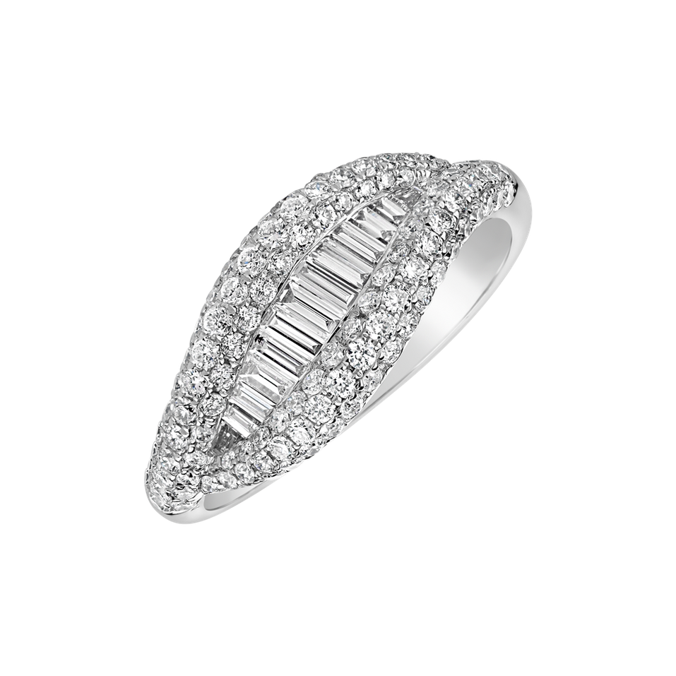 Diamond ring Ottelo