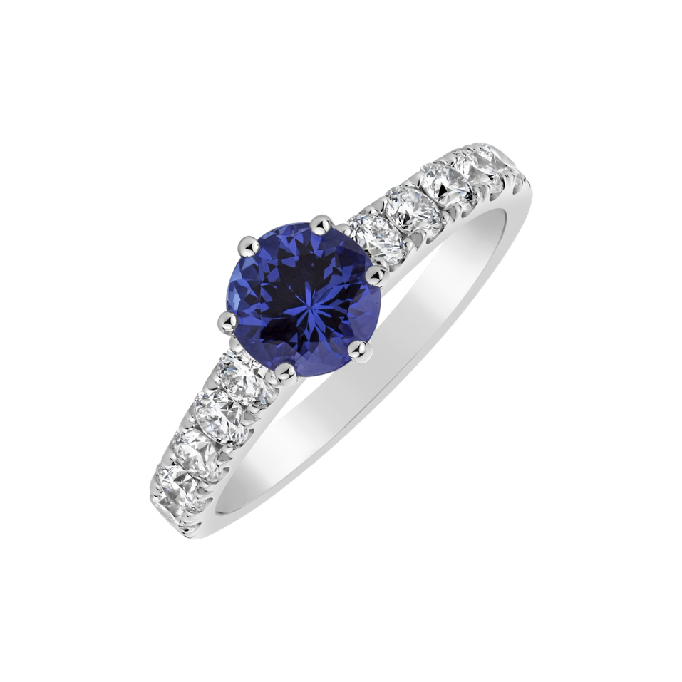 Diamond ring with Tanzanite Manette