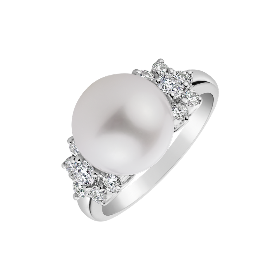 Diamond ring with Pearl Solomon Sea