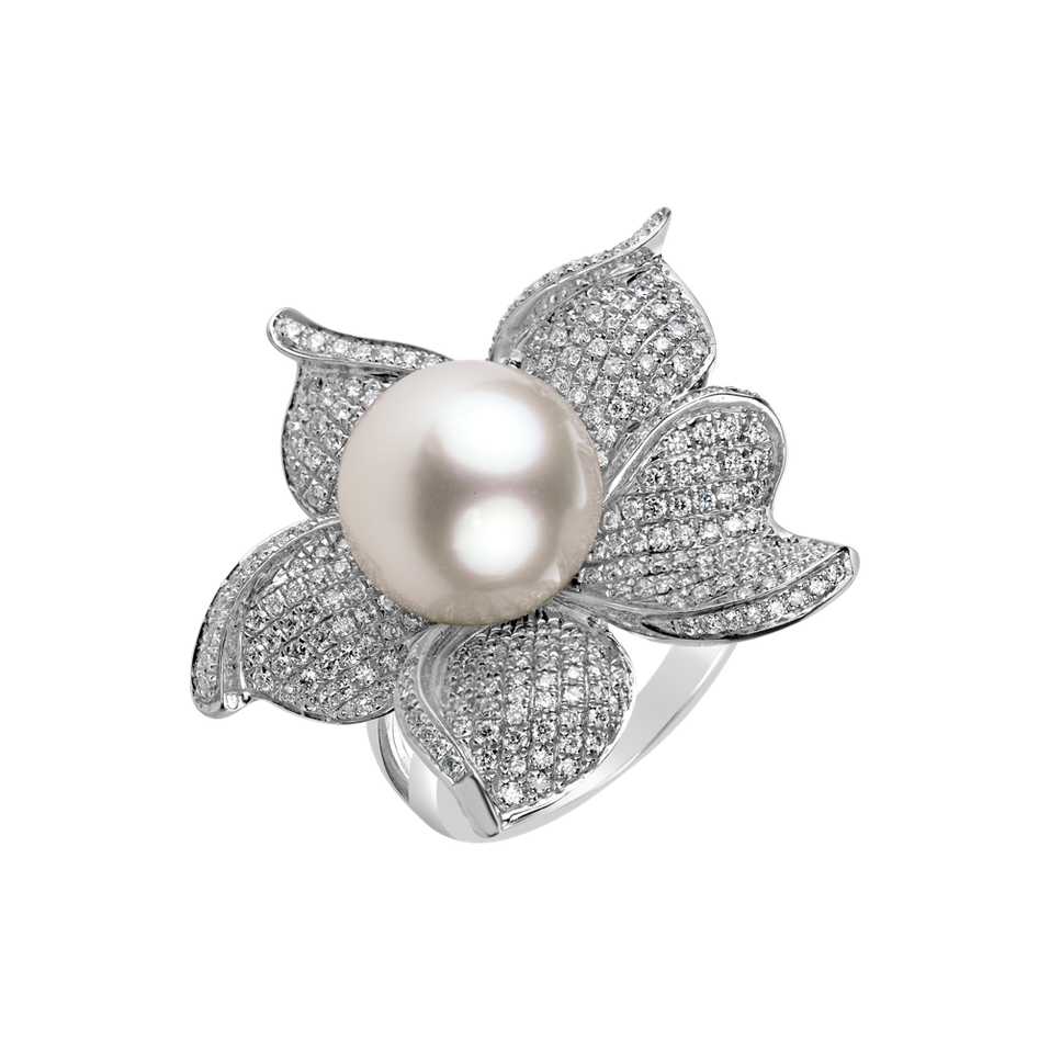 Diamond ring with Pearl Adelaide