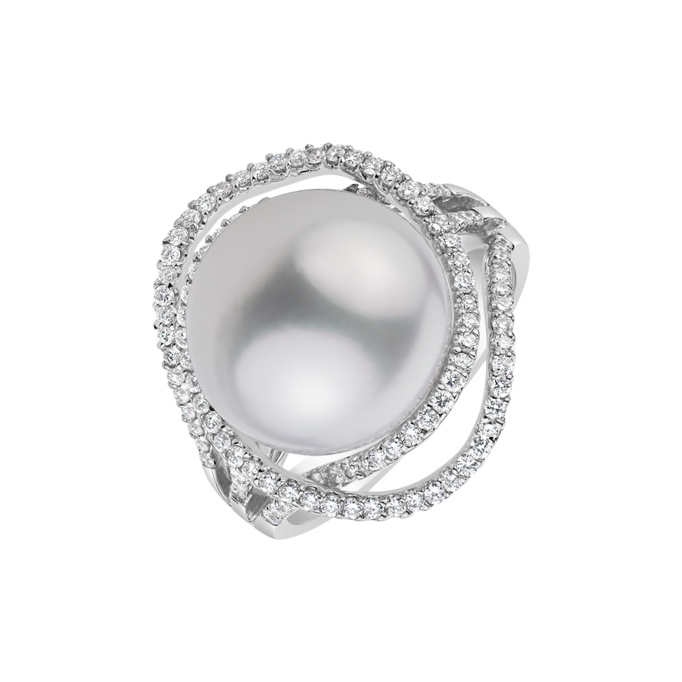 Diamond ring with Pearl Caribbean Treasure