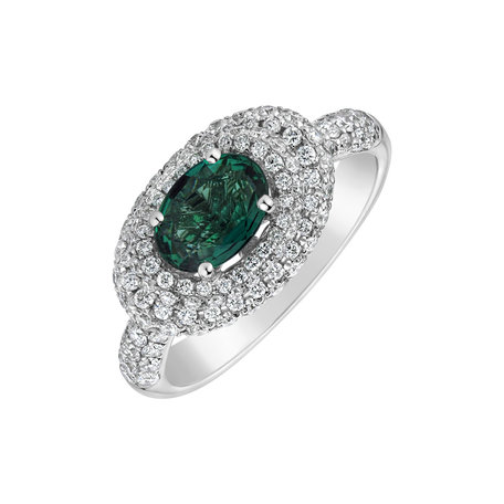 Diamond ring with Emerald Nadia