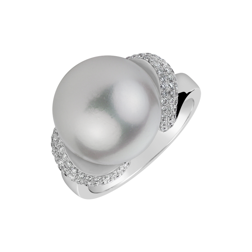 Diamond ring with Pearl Crystal Lake