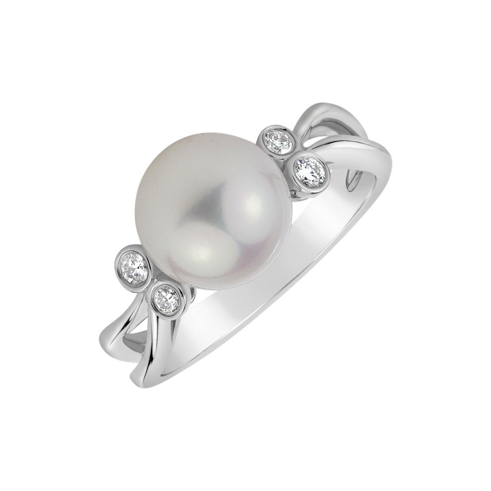 Diamond ring with Pearl Coral Tear