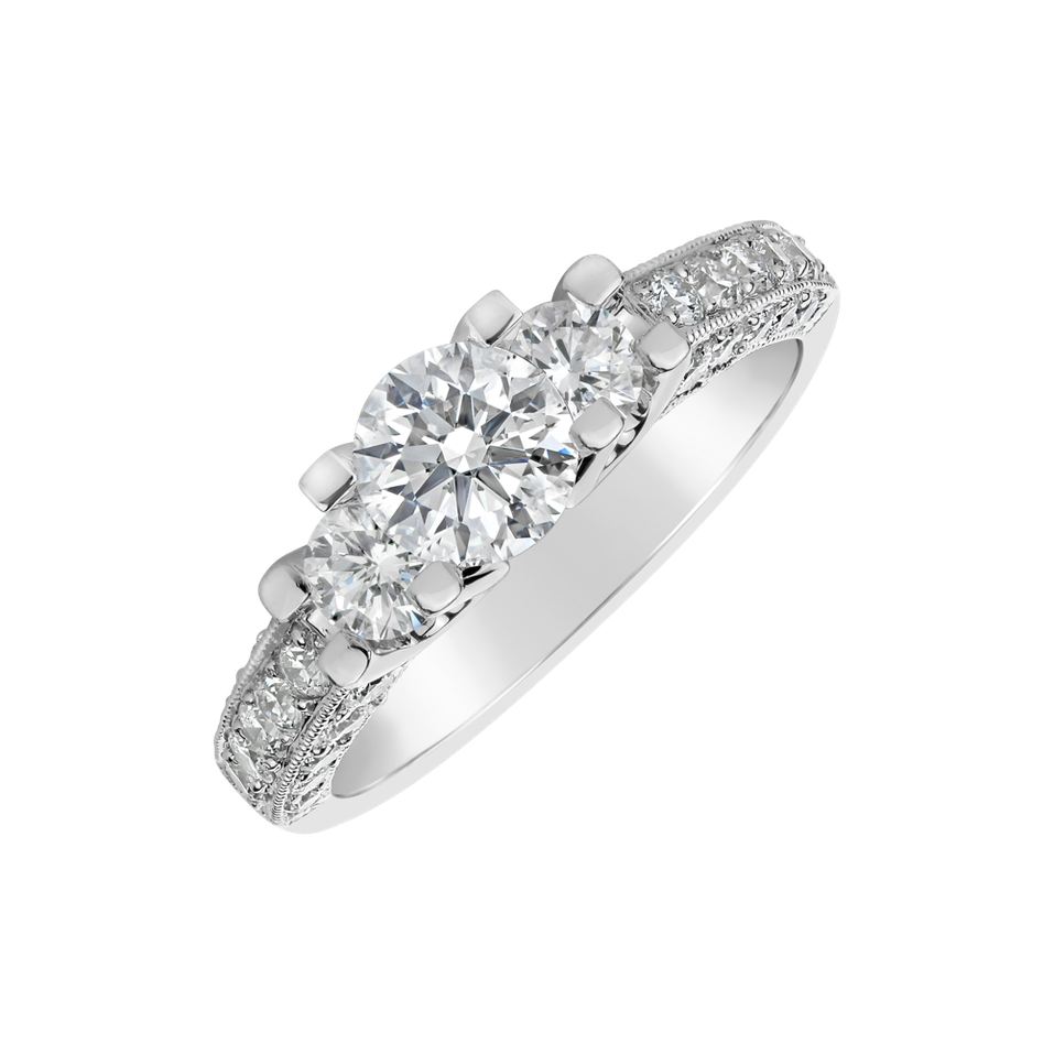 Diamond ring Julia