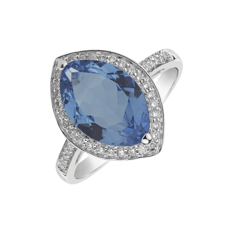 Diamond ring with Topaz Alluring Taste