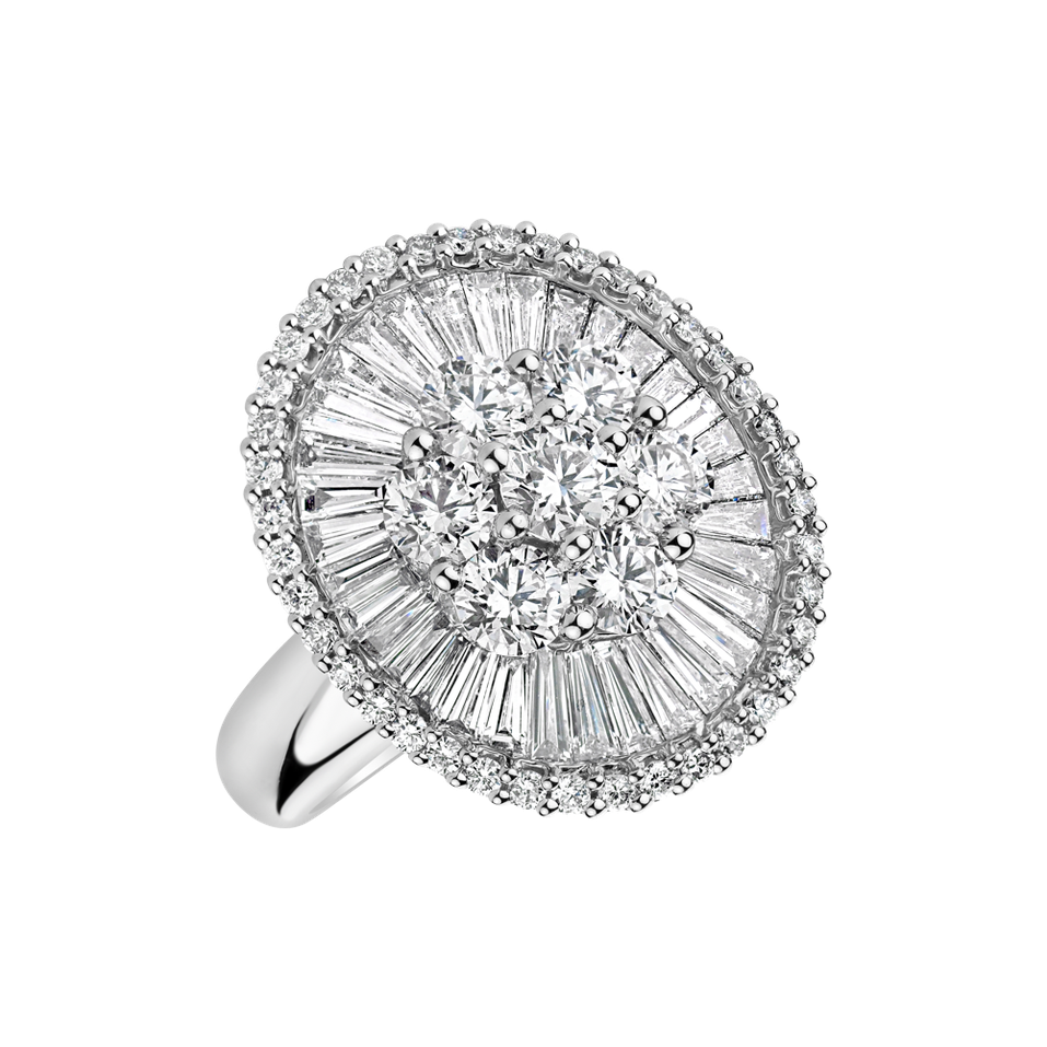 Diamond ring Hackett