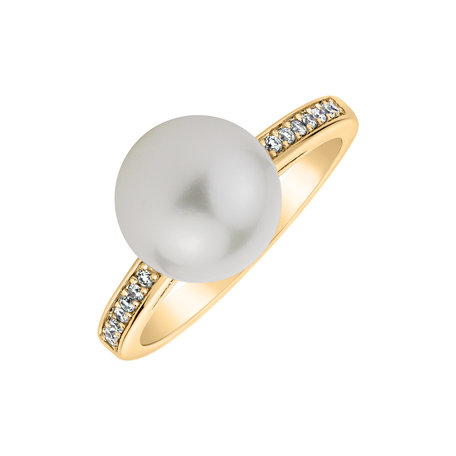 Diamond ring with Pearl Sea Grace