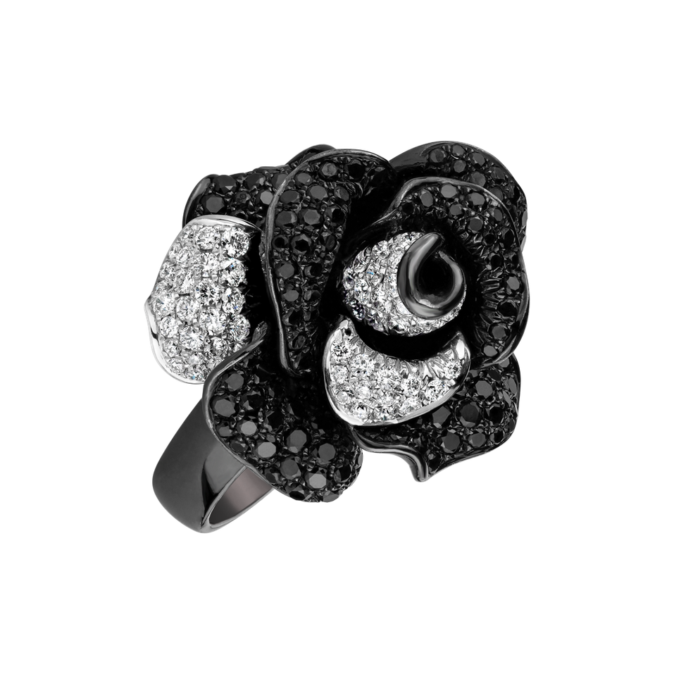 Ring with black and white diamonds Antique Rose