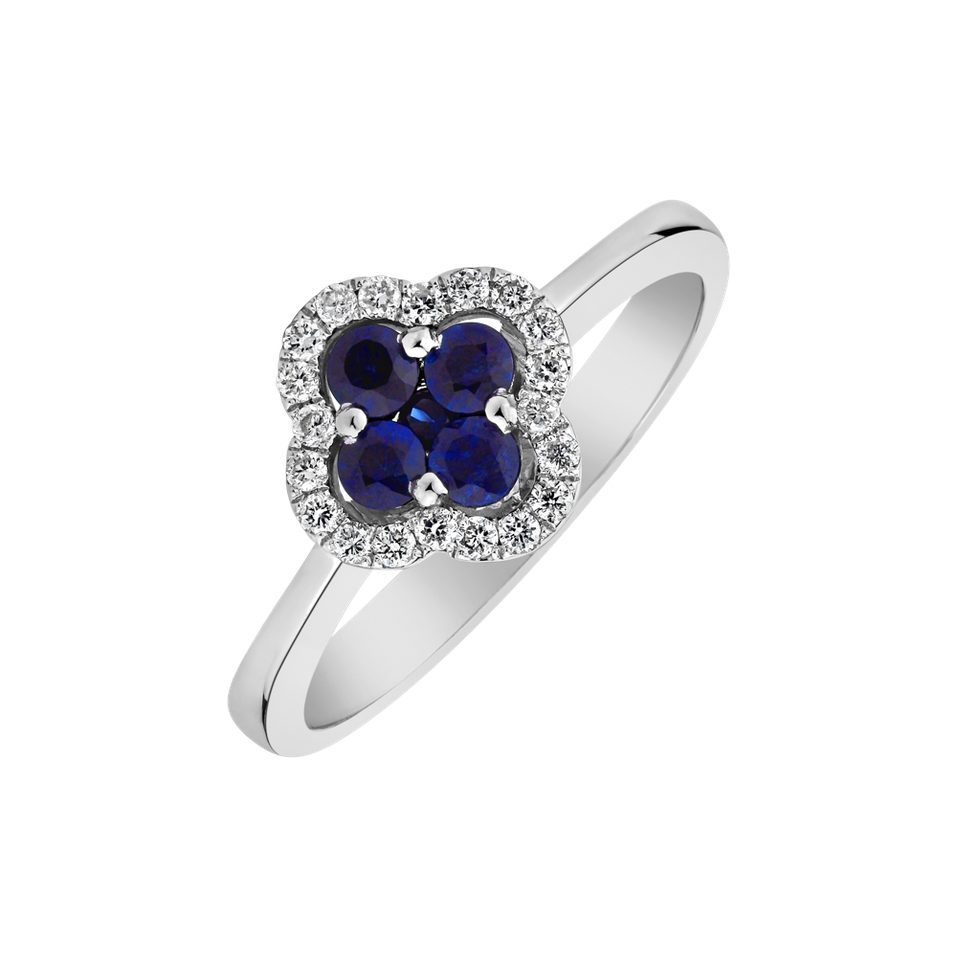 Diamond ring with Sapphire Saphire Gothic