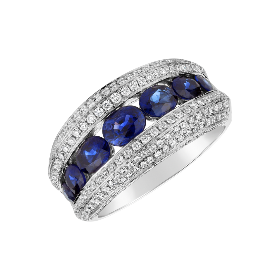 Diamond ring with Sapphire Emelia