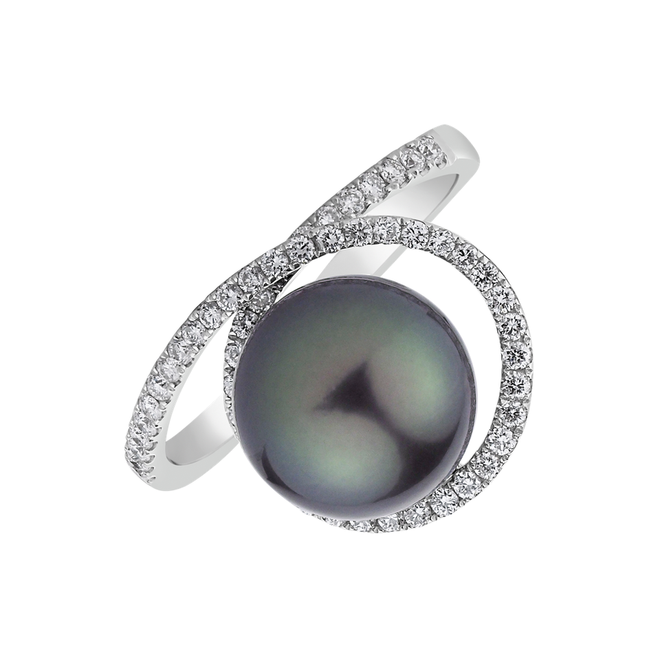 Diamond ring with Pearl Sea Eclipse