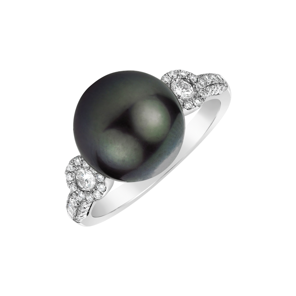 Diamond ring with Pearl Trina