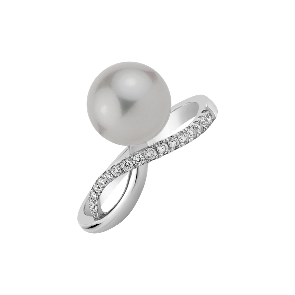 Diamond ring with Pearl Ocean Wave