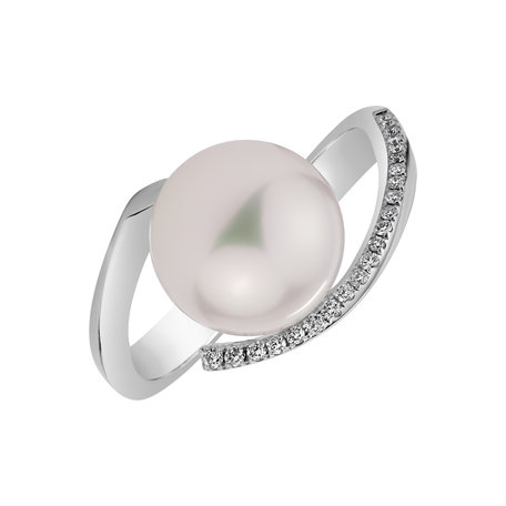 Diamond ring with Pearl Secret tear