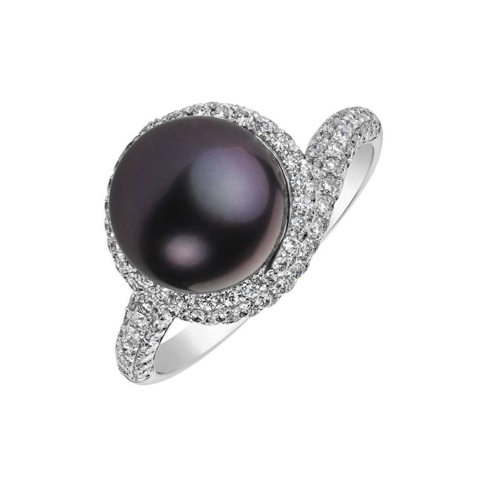 Diamond ring with Pearl Neptunian Magic