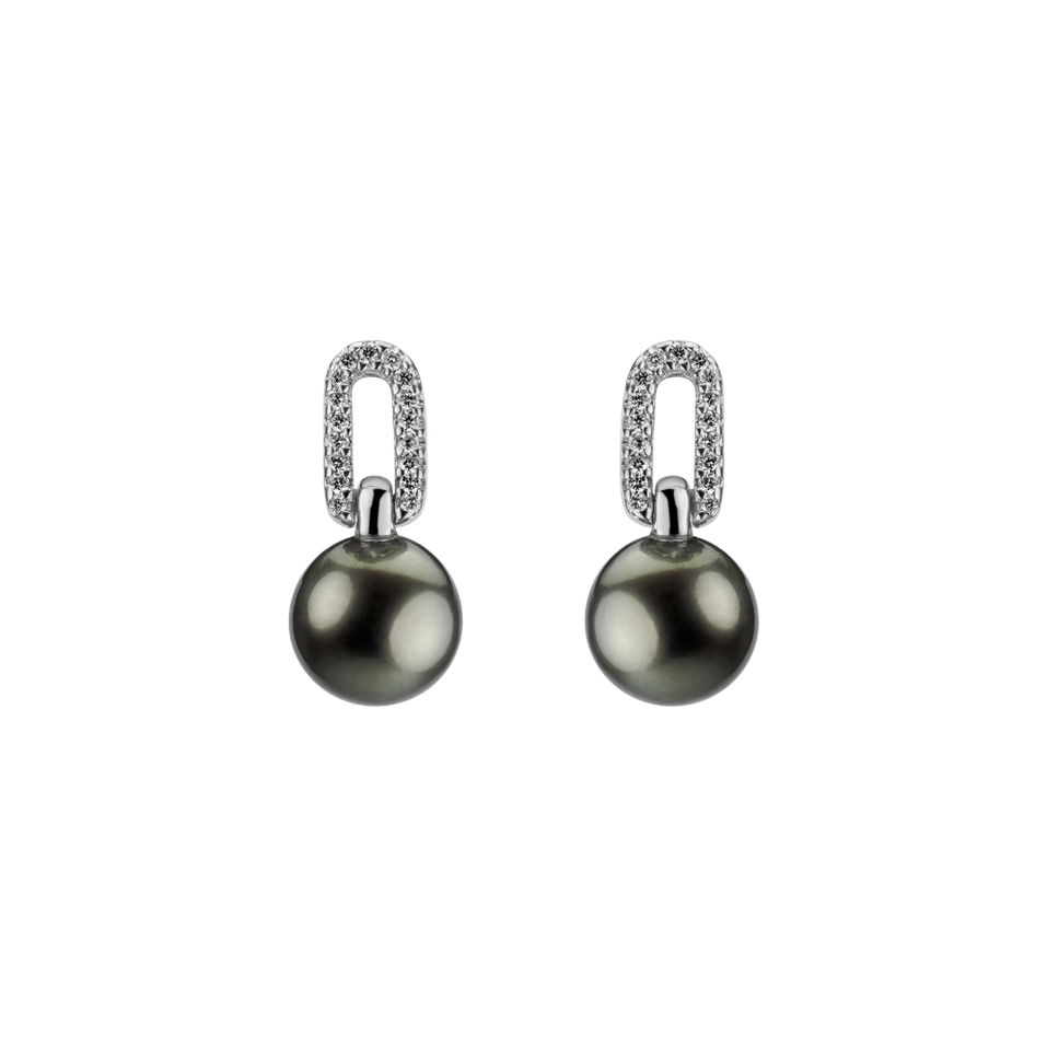 Diamond earrings with Pearl Nainire