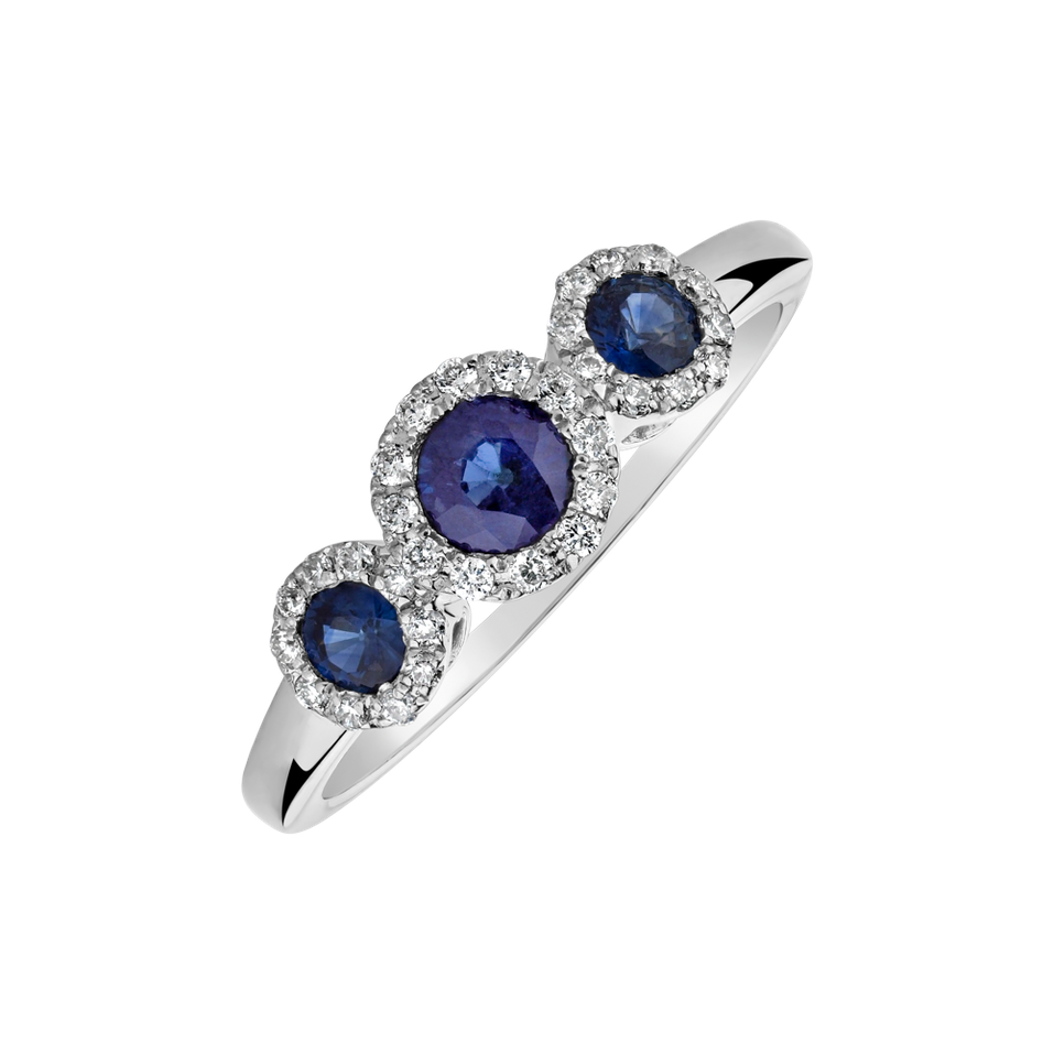 Diamond ring with Sapphire Greer