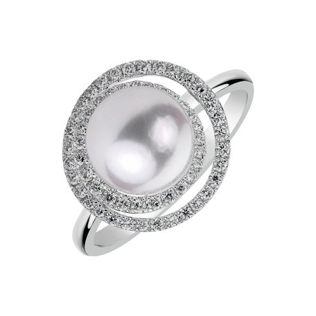 Diamond ring with Pearl Sail Away