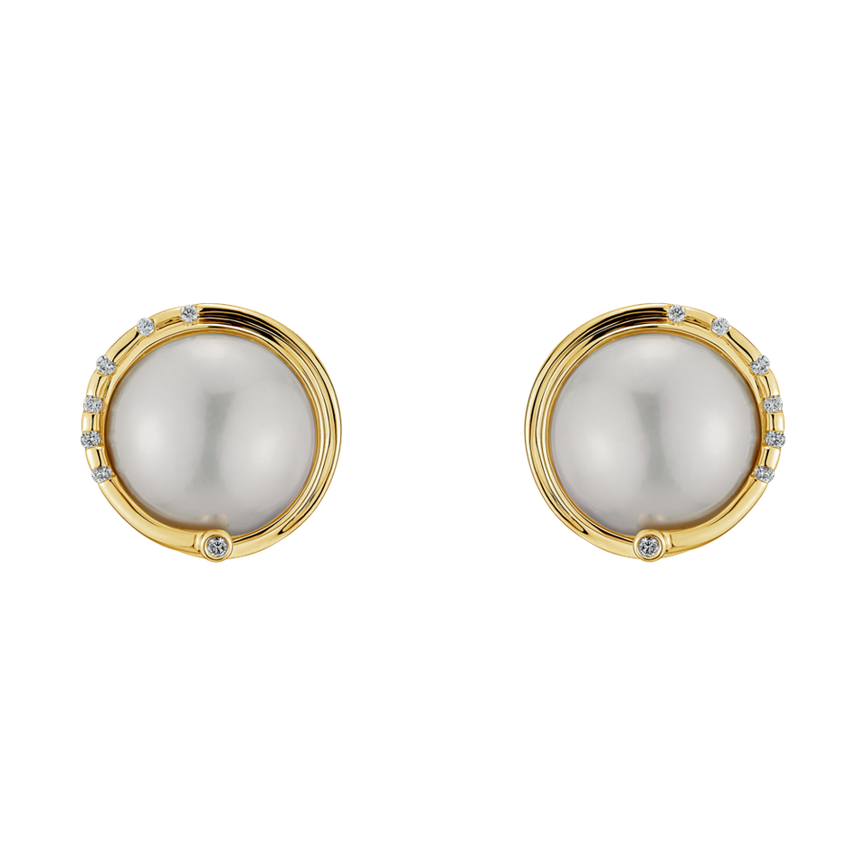 Diamond earrings with Pearl Hecate Pearls