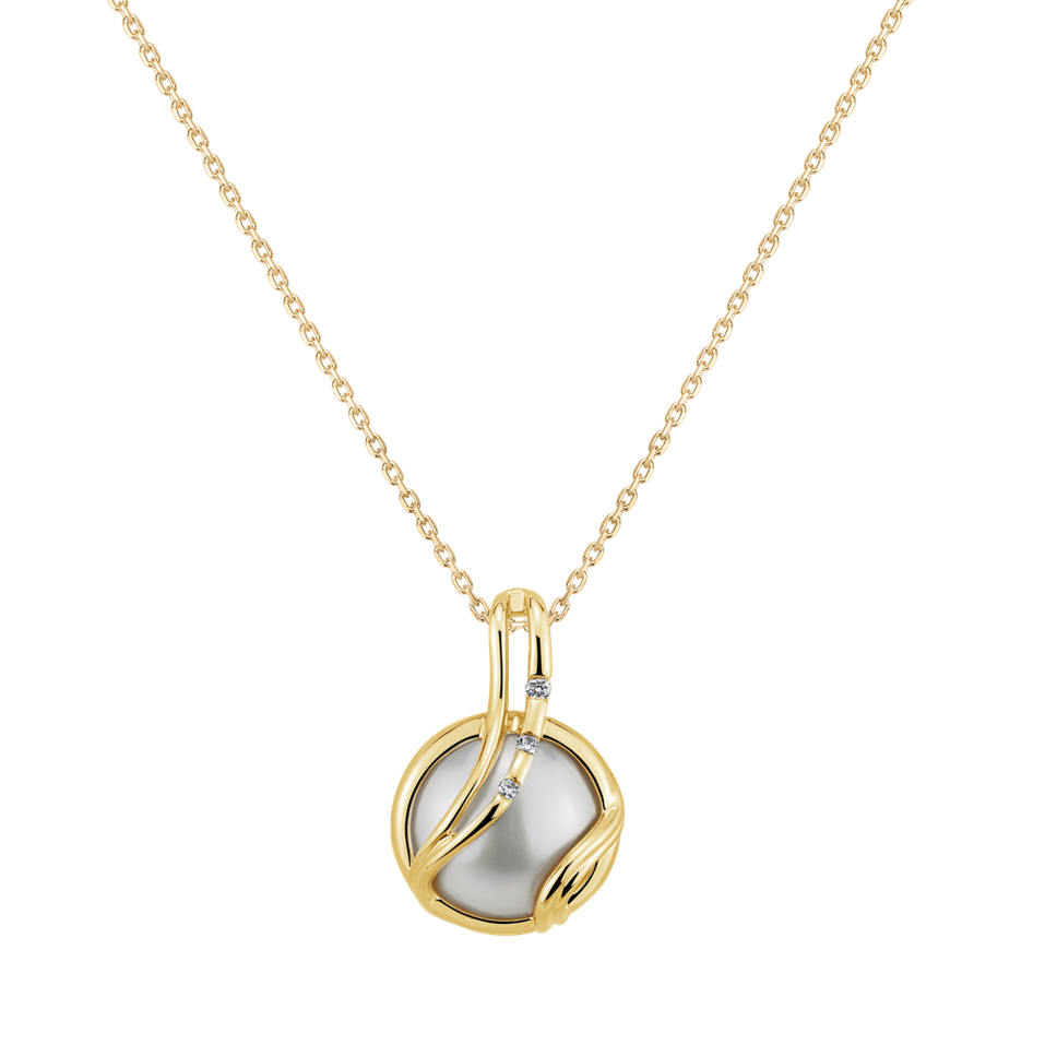 Diamond pendant with Pearl Treasure Shore