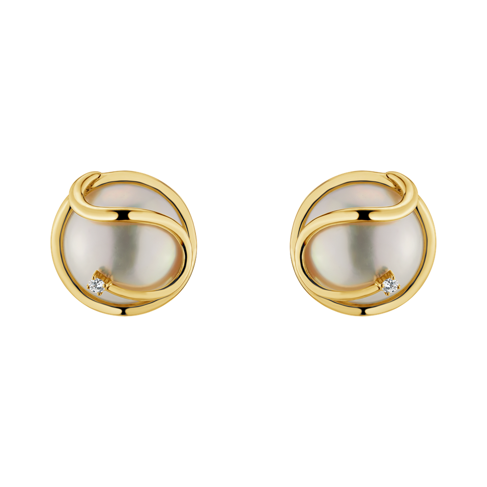 Diamond earrings with Pearl Ophiner