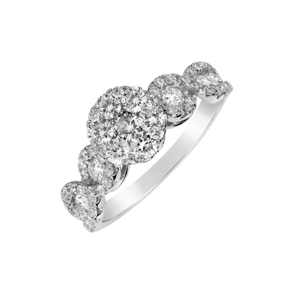 Diamond ring Mauga