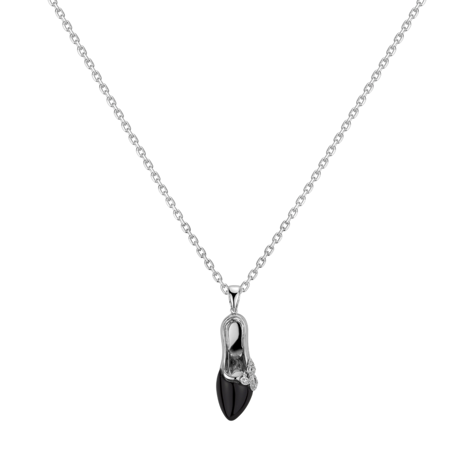 Diamond pendant with Onyx Glamour Pump