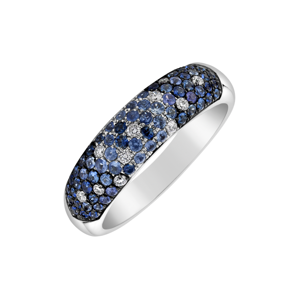 Diamond ring with Sapphire Dreama