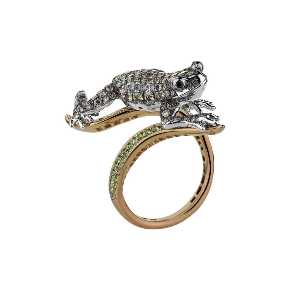 Ring with white, brown and black diamonds and Garnet Luxury Frog