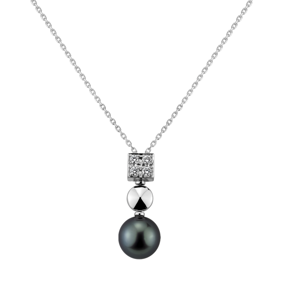 Diamond pendant with Pearl Tanigrei