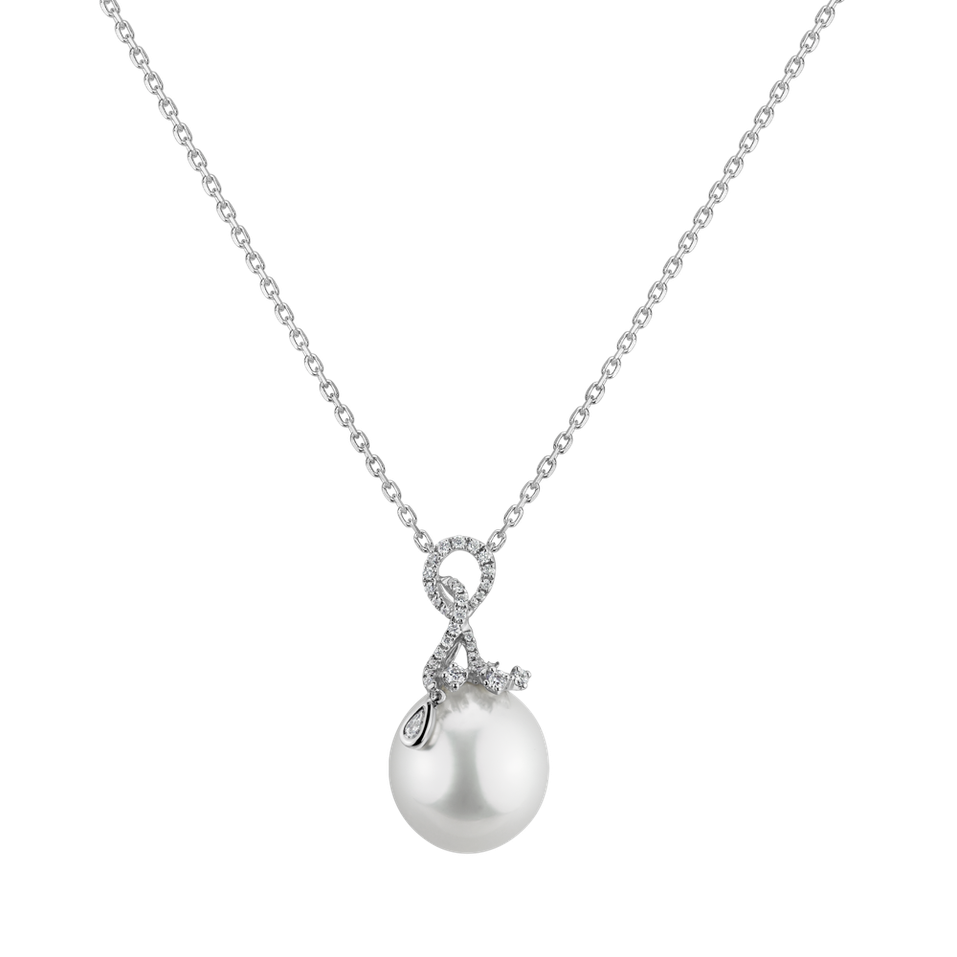 Diamond pendant with Pearl Caliadne