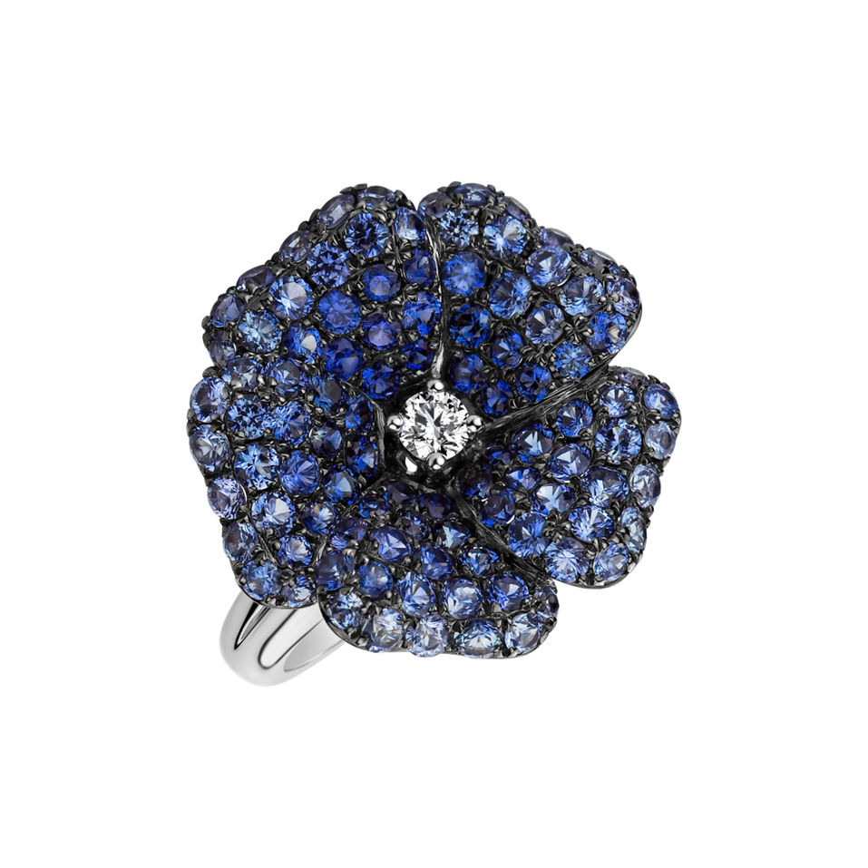 Diamond ring with Sapphire Blue Jasmin