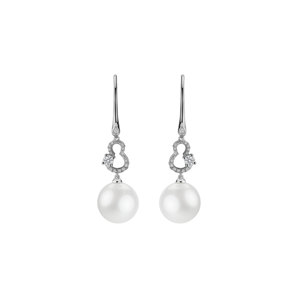 Diamond earrings with Pearl Esdras