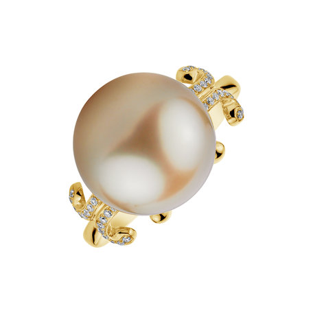 Diamond ring with Pearl Alaw