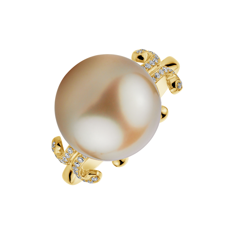 Diamond ring with Pearl Alaw