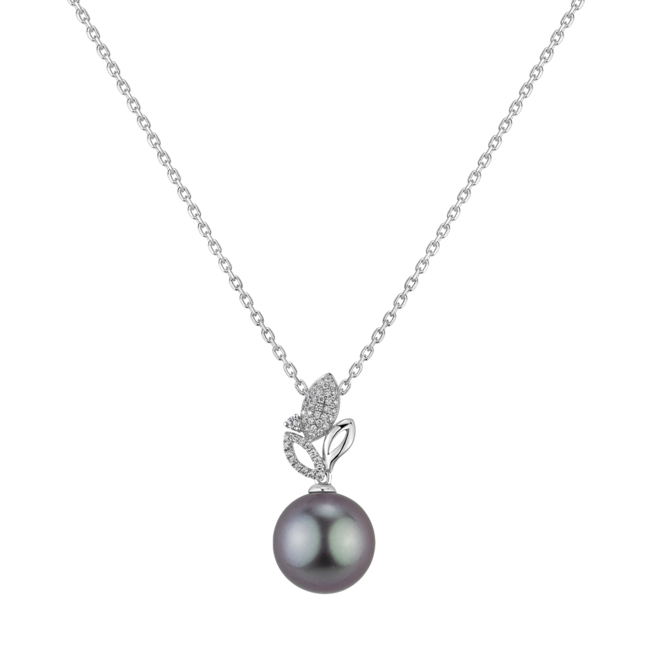 Diamond pendant with Pearl Taniareia