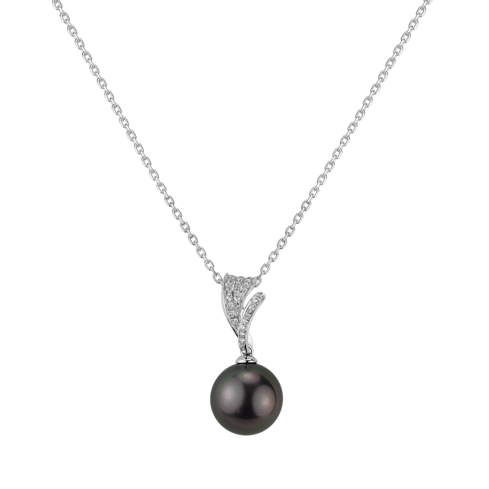 Diamond pendant with Pearl Nereirian