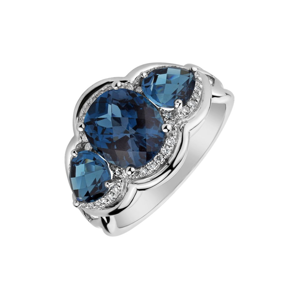 Diamond ring with Topaz Ocean Gentility