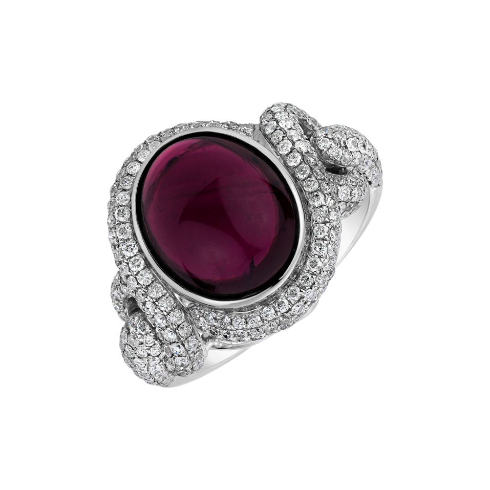 Diamond ring with Ruby Red Heaven