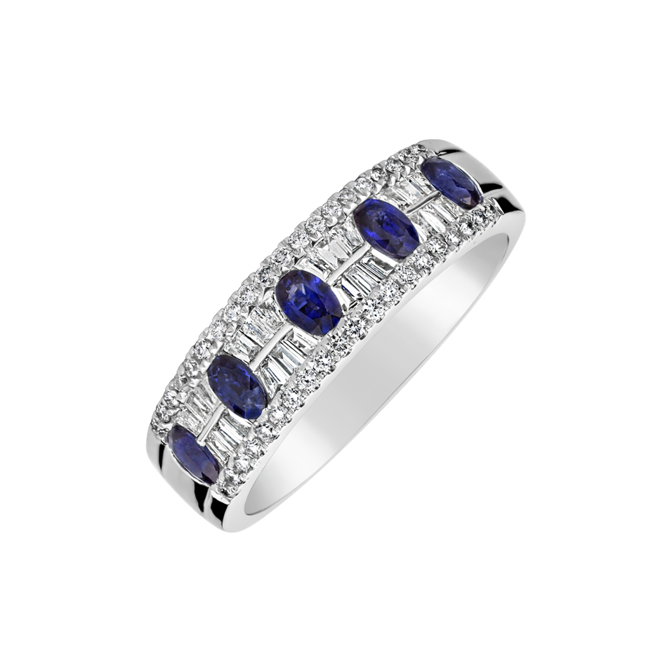 Diamond ring with Sapphire Sapphire Sky