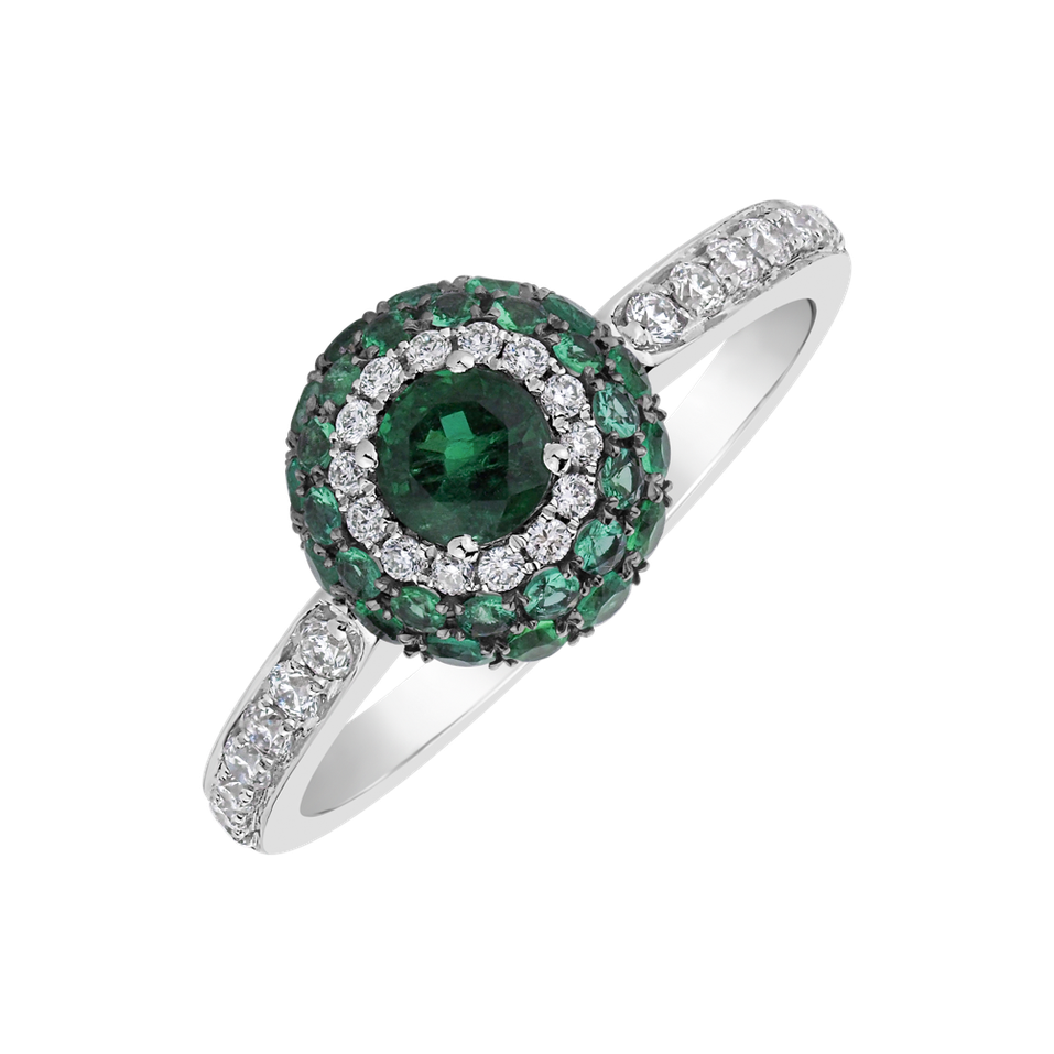 Diamond ring with Emerald Heavenly Elegance