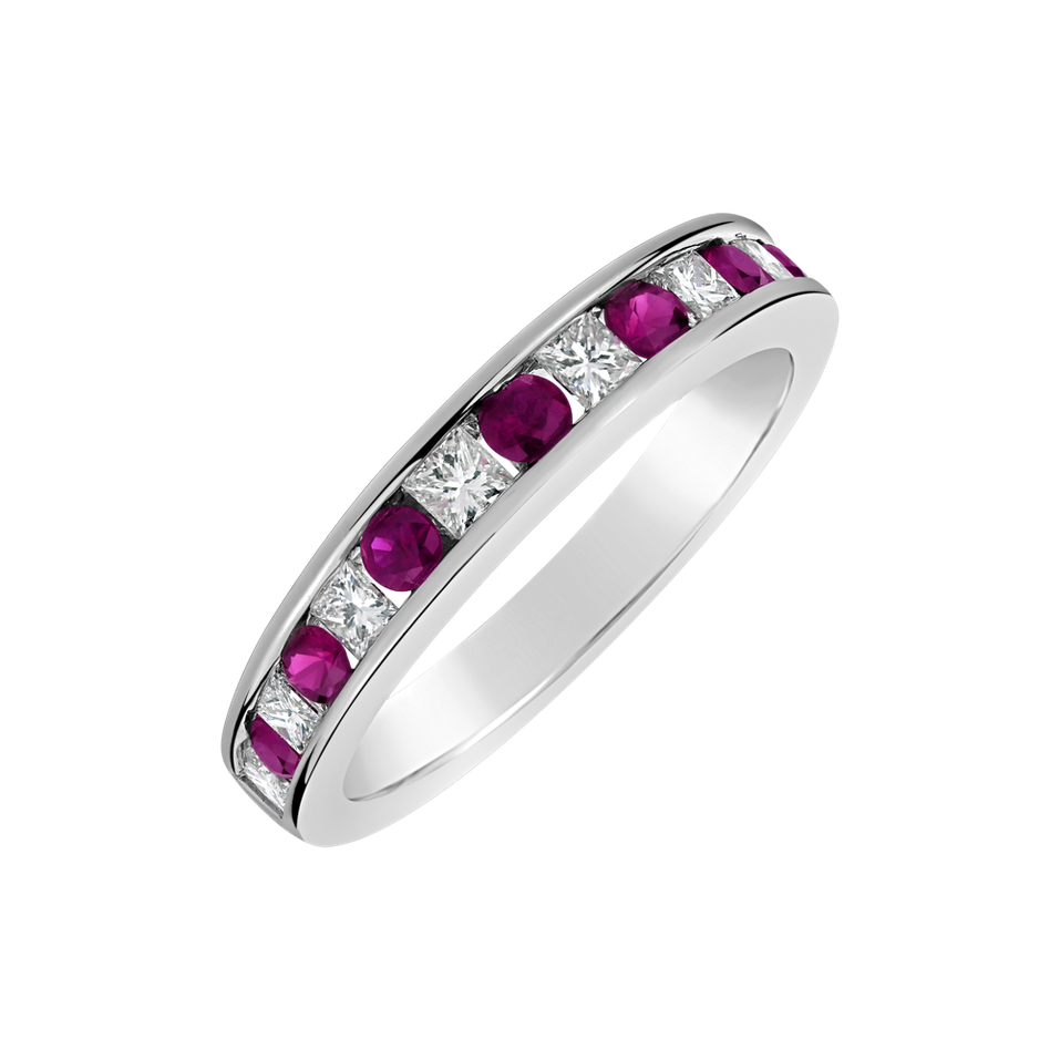 Diamond ring with Ruby Gia