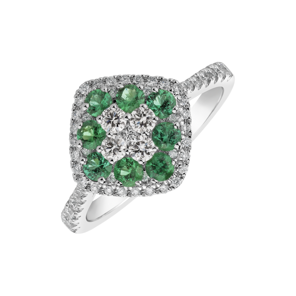 Diamond ring with Emerald Bleckbell