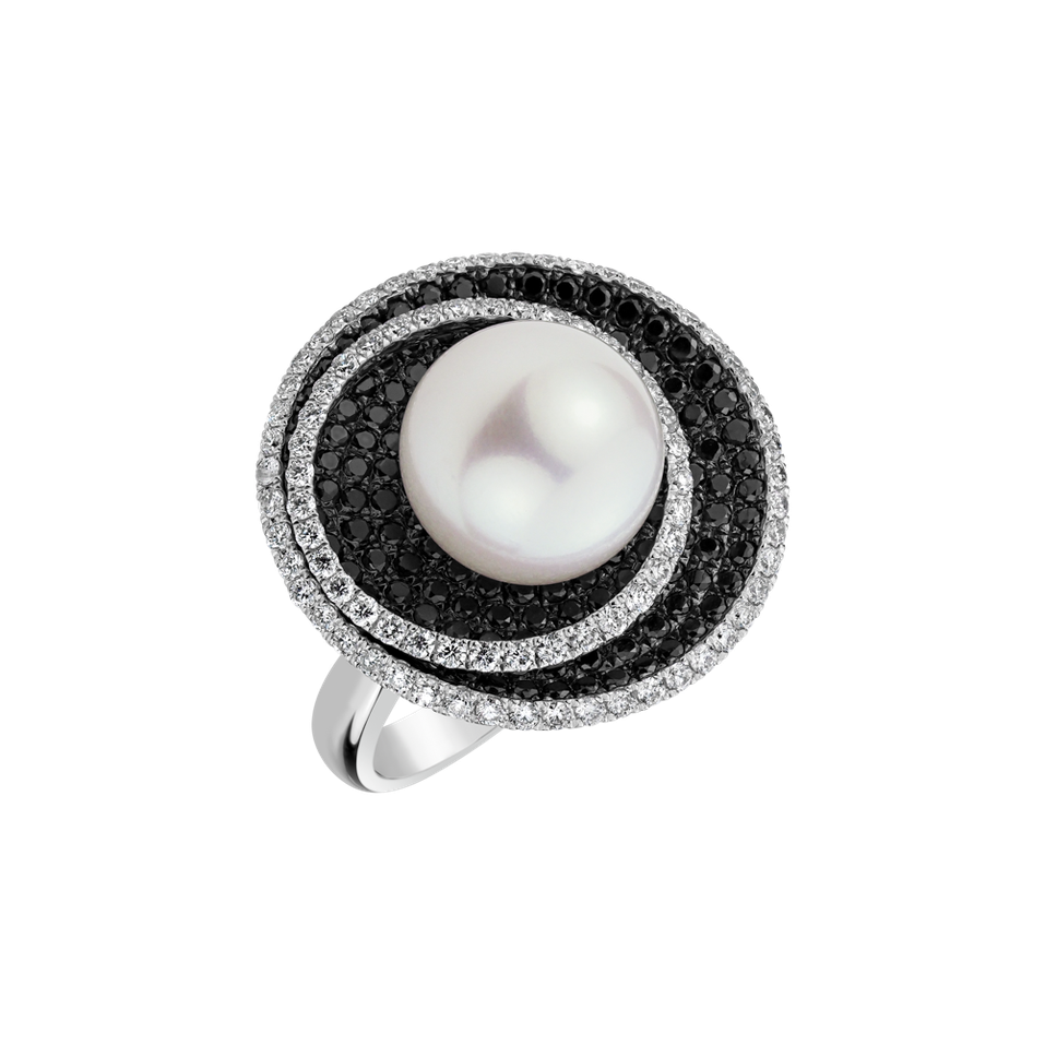 Ring with black and white diamonds and Pearl Diamonds Vortex